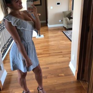 American Eagle off the shoulder dress 👗